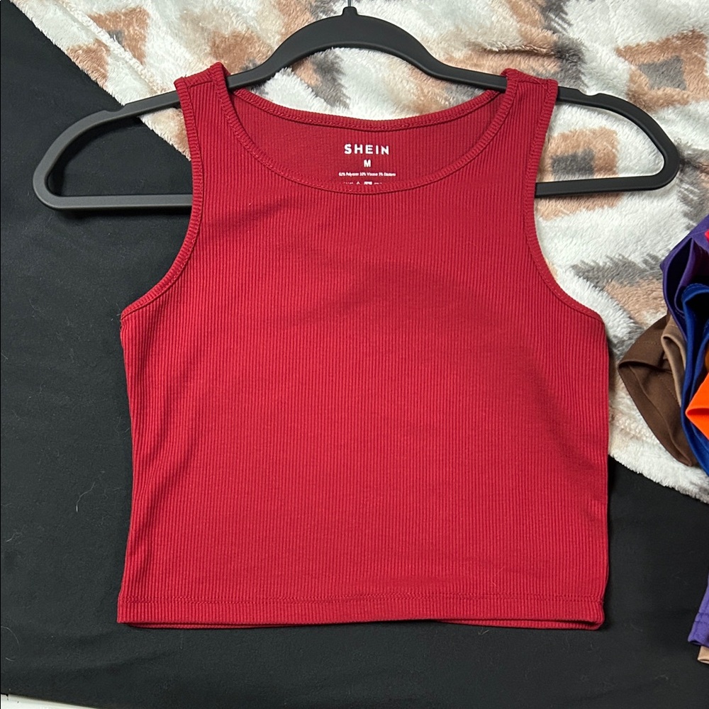 SHEIN Burgundy Ribbed Tank Top